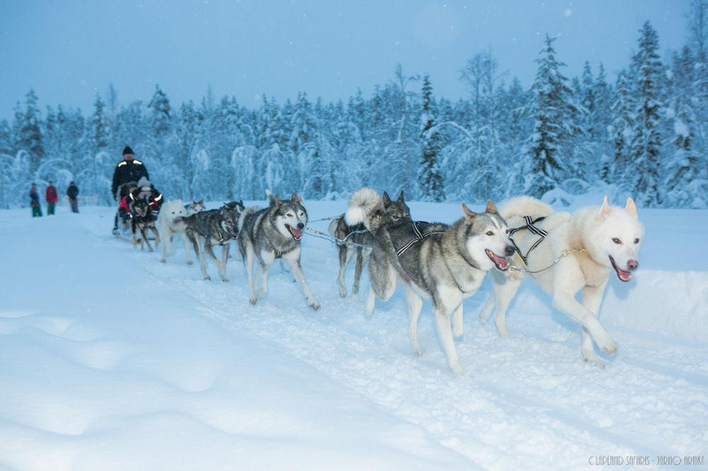 Lapland Hotels Snowvillage Ylläsjärvi Exterior foto